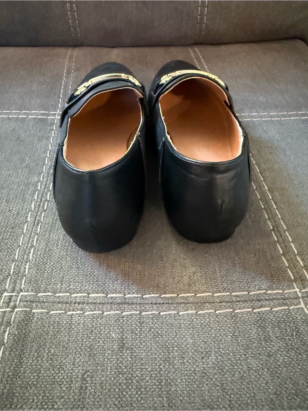 BNIB Yoki Chaslie-15 Black Loafers with Gold Horsebit size 7 - Picture 4 of 10
